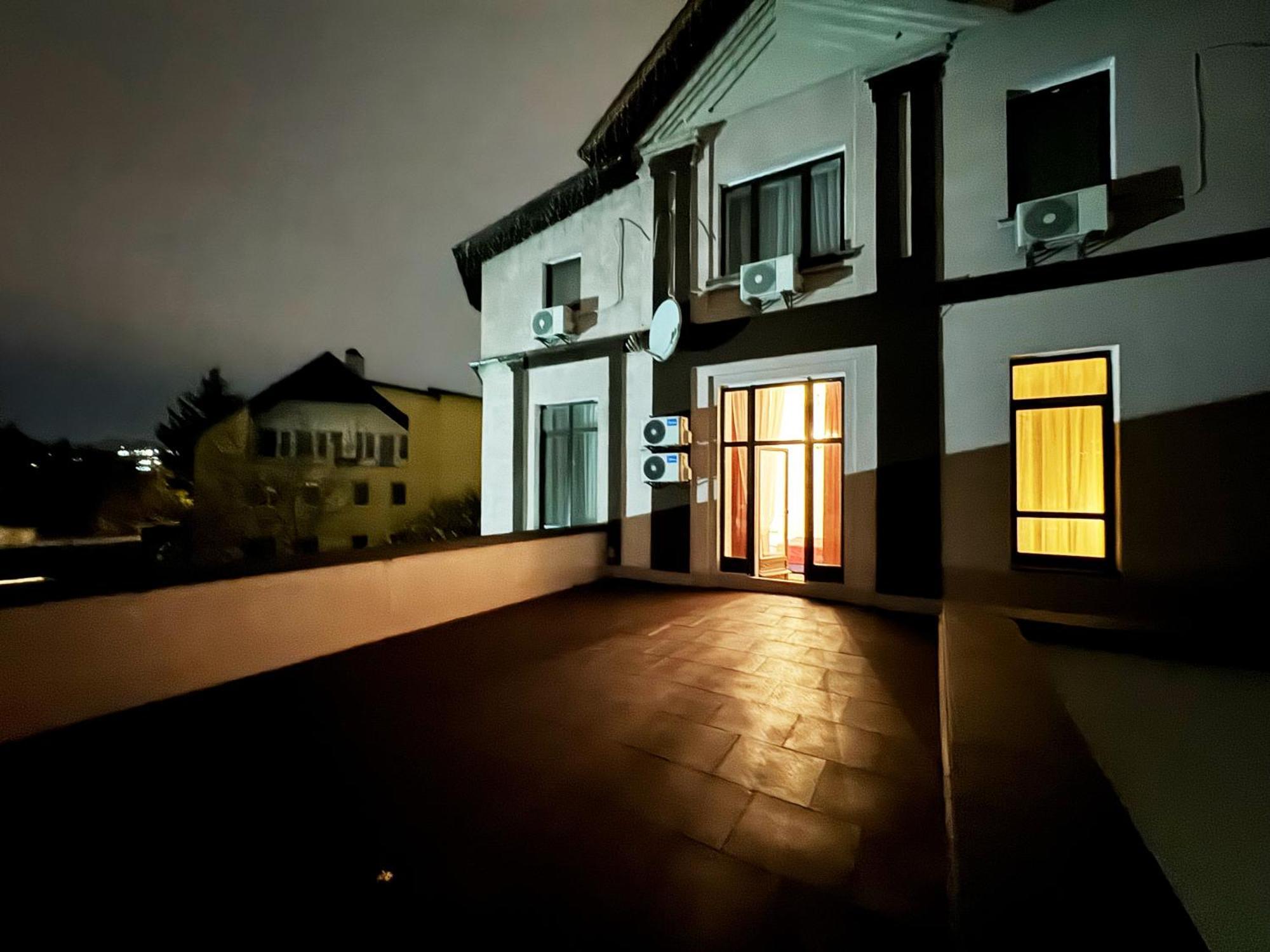 Signeev'S Villa Kyiv Exterior photo
